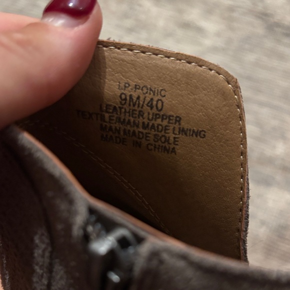 Lucky Brand Charcoal Textured Ankle Booties - Picture 4 of 5